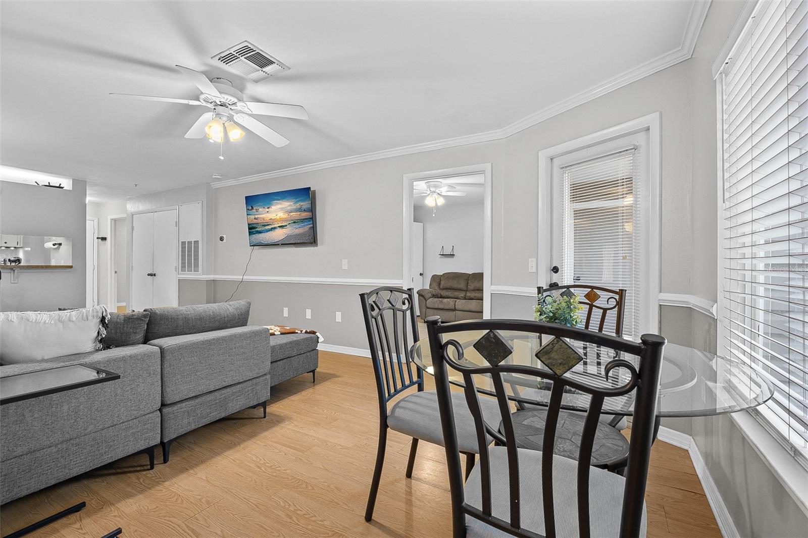 COUNTRYSIDE UNIVERSITY - Residential