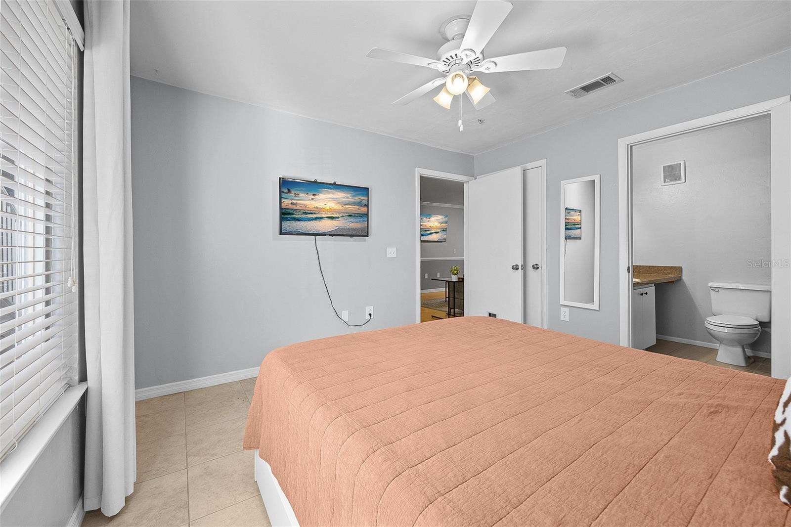 COUNTRYSIDE UNIVERSITY - Residential