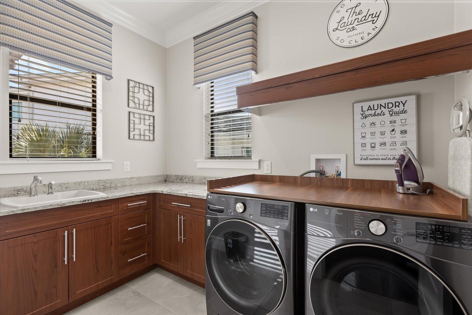 REUNION WEST VLGS NORTH - Residential