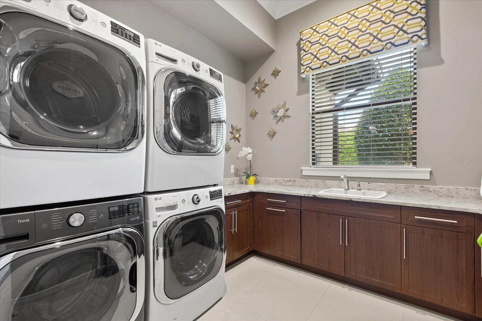 REUNION WEST VLGS NORTH - Residential