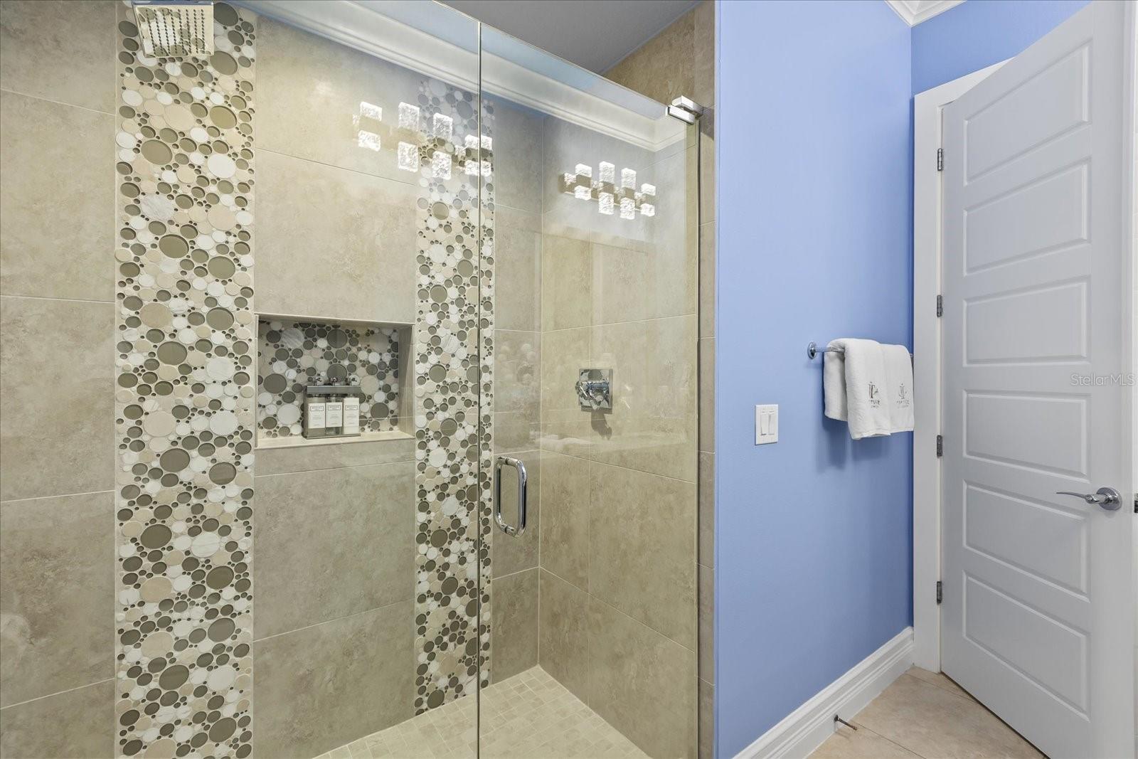 REUNION WEST VLGS NORTH - Residential