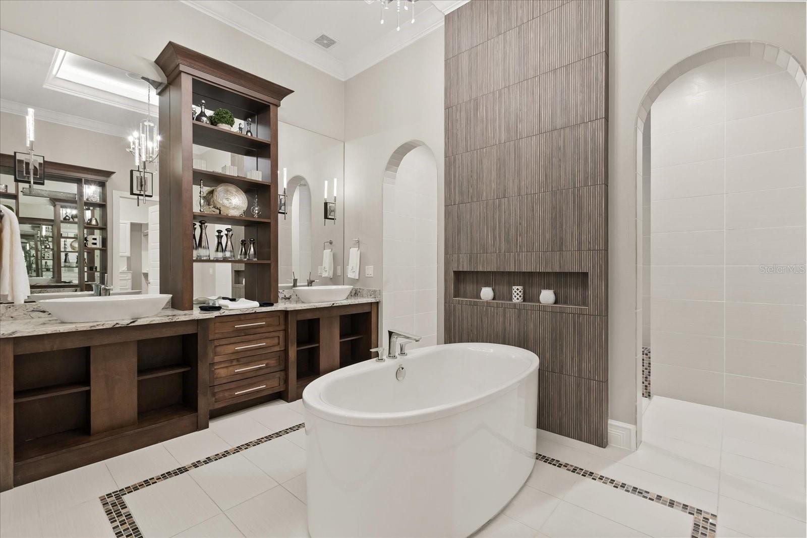 REUNION WEST VLGS NORTH - Residential