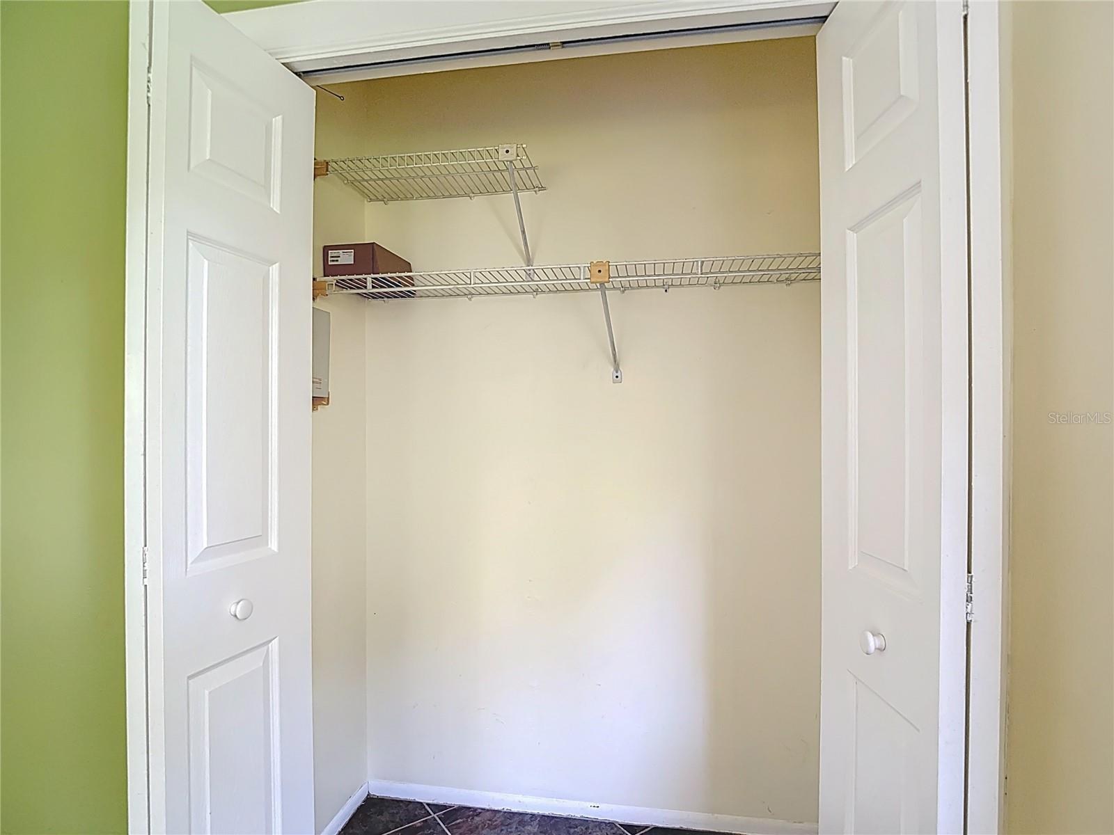 RAINTREE VILLAGE CONDO N - Residential