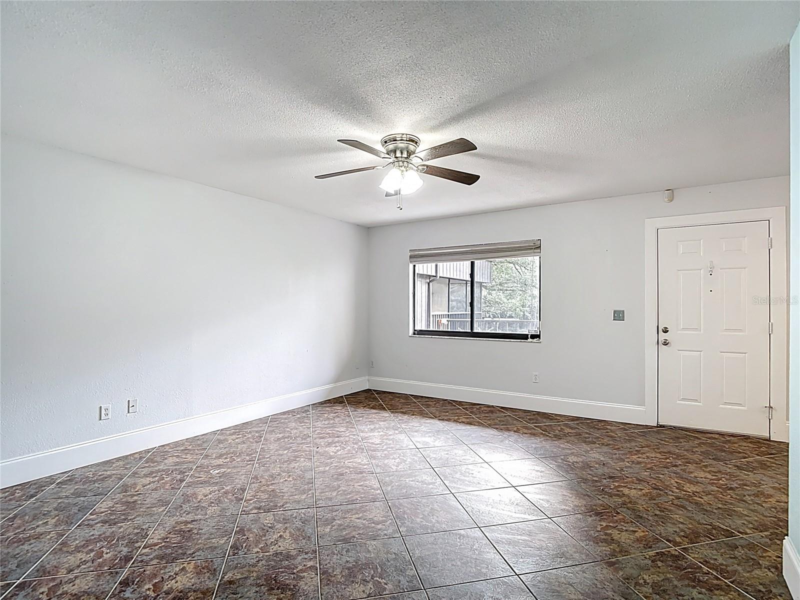 RAINTREE VILLAGE CONDO N - Residential