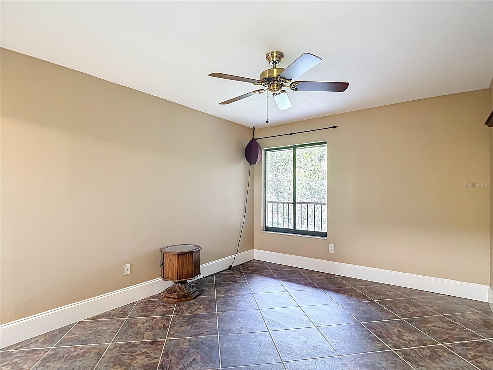 RAINTREE VILLAGE CONDO N - Residential