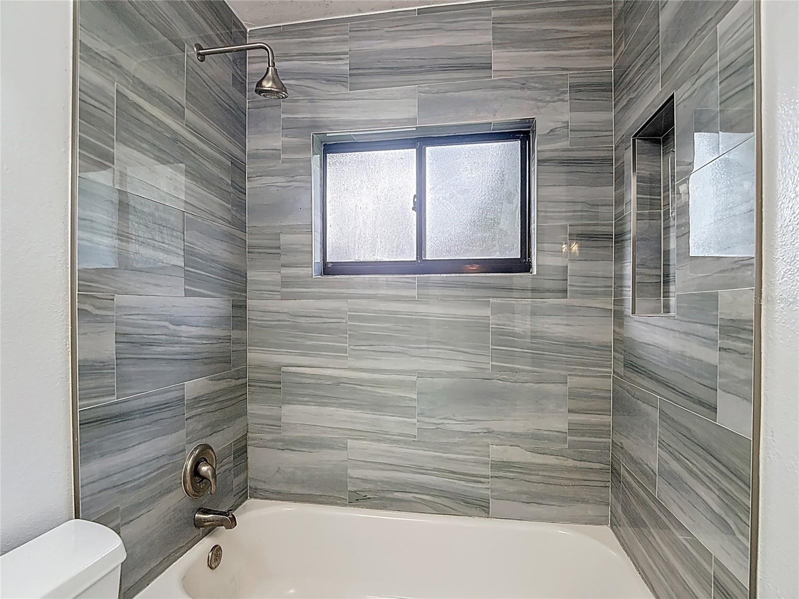 RAINTREE VILLAGE CONDO N - Residential