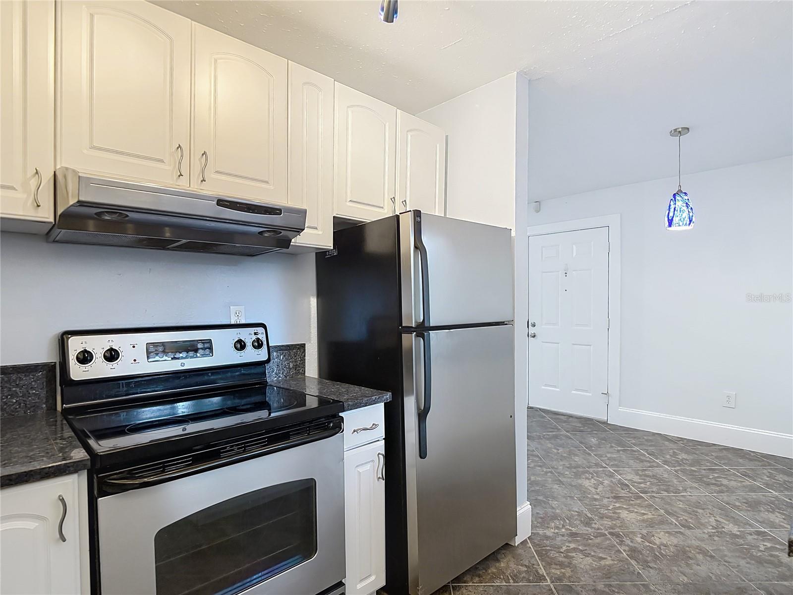 RAINTREE VILLAGE CONDO N - Residential