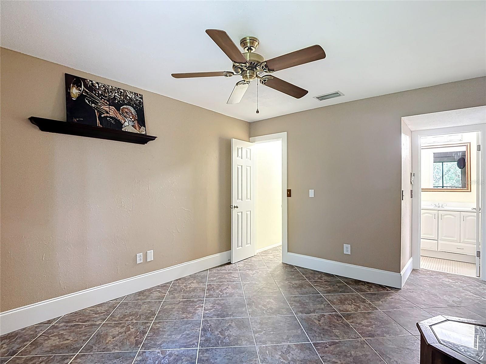 RAINTREE VILLAGE CONDO N - Residential