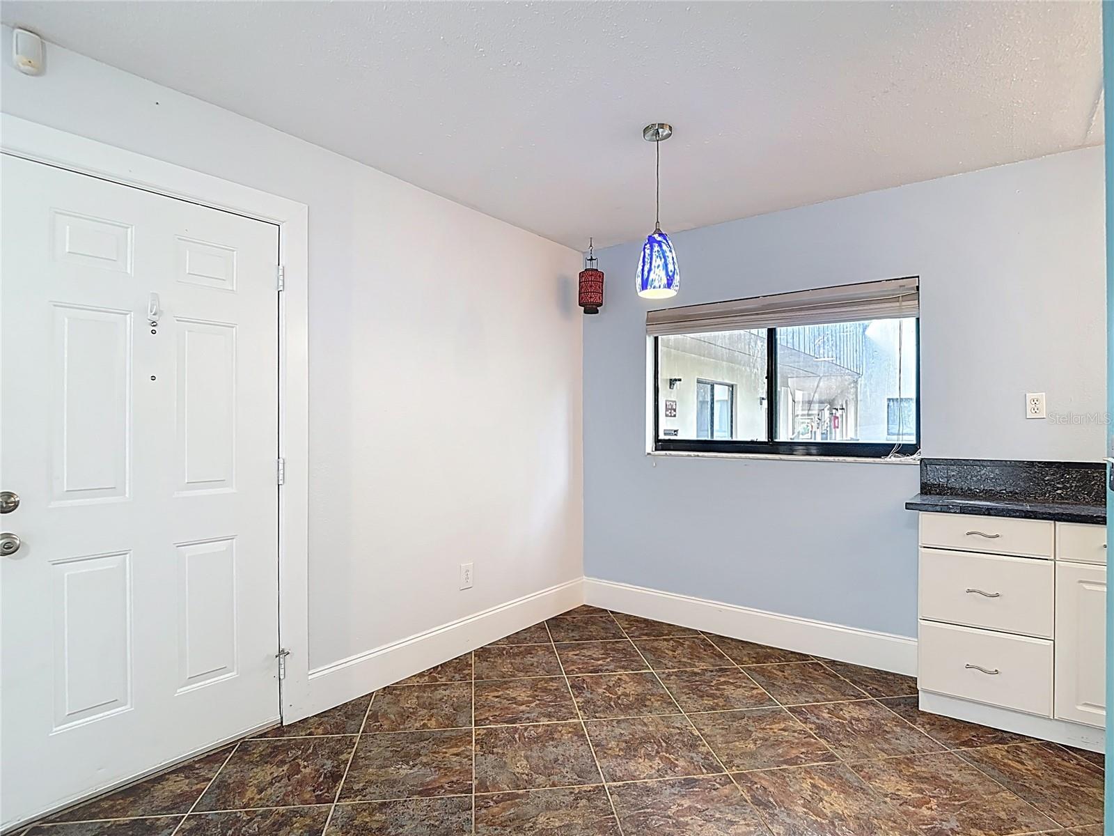 RAINTREE VILLAGE CONDO N - Residential