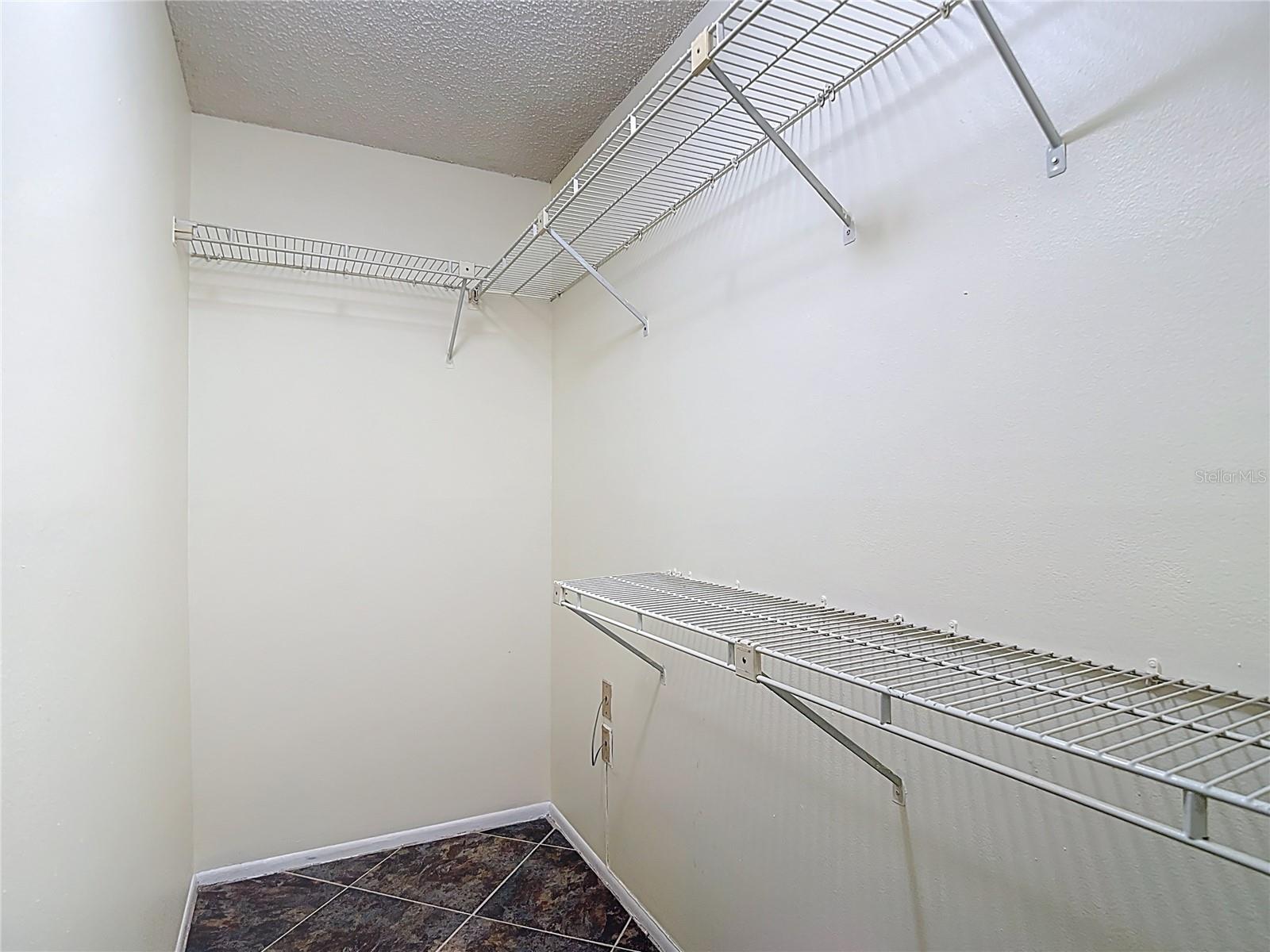 RAINTREE VILLAGE CONDO N - Residential