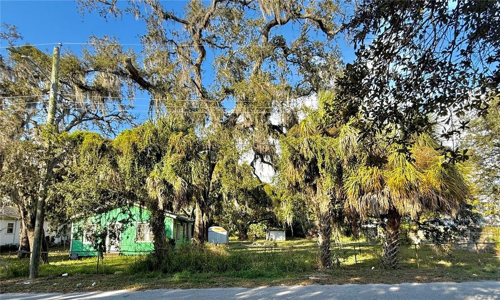 Photo of 3912 E Louisiana Avenue, Tampa, FL 33610 (MLS # TB8468869)