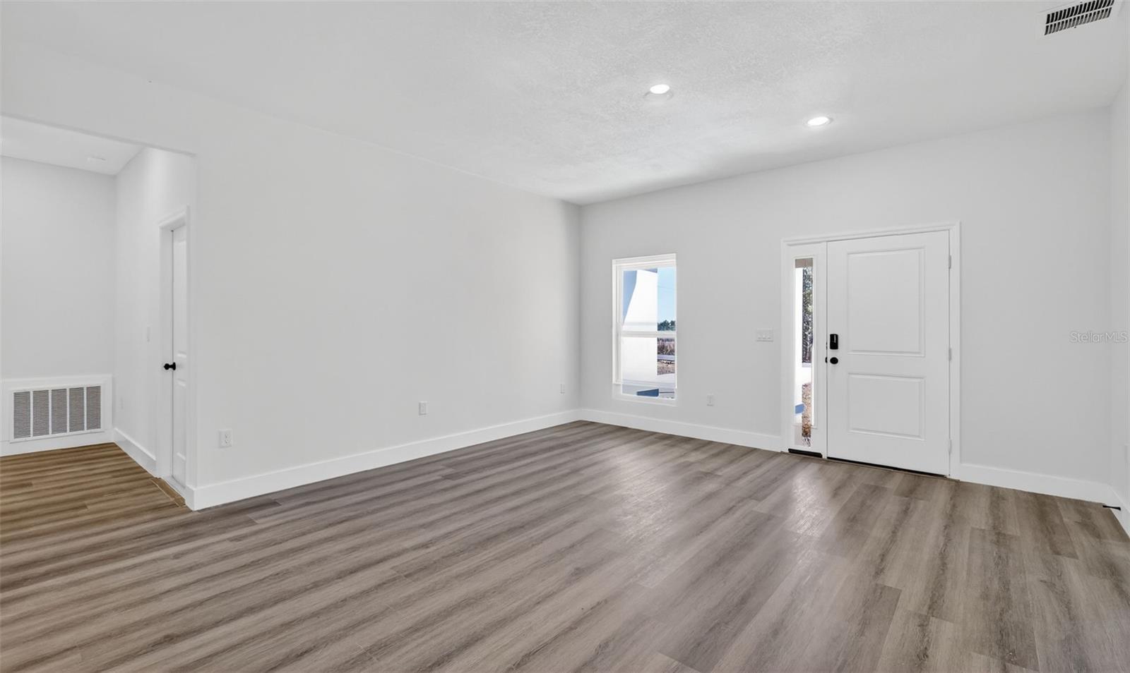 SILVER SPGS SHORES UN 35 - Residential