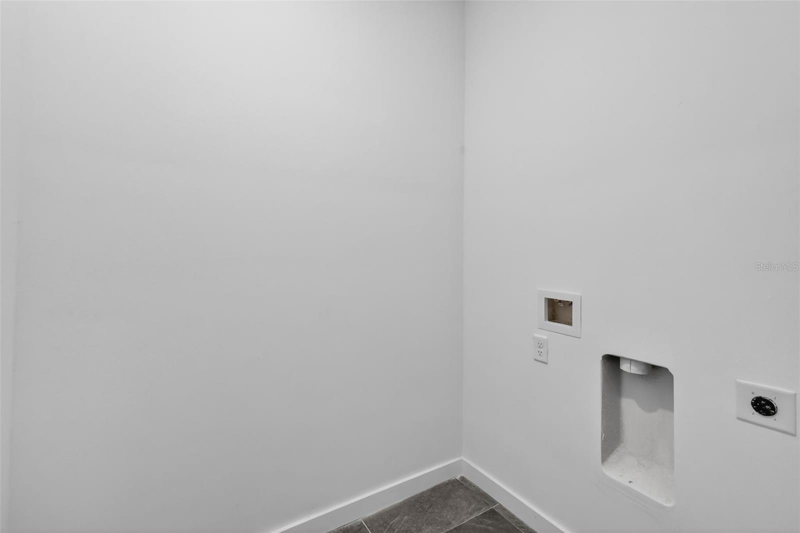 SILVER SPGS SHORES UN 35 - Residential