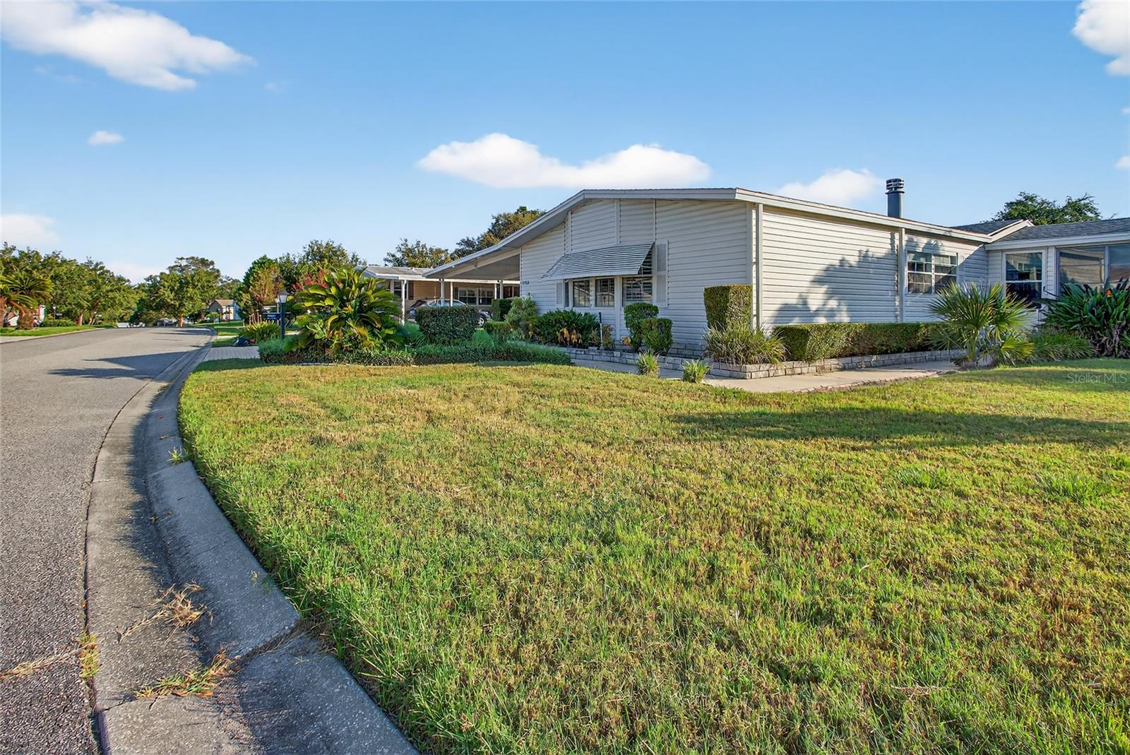 2703 LAKE GRASSMERE CIRCLE 905