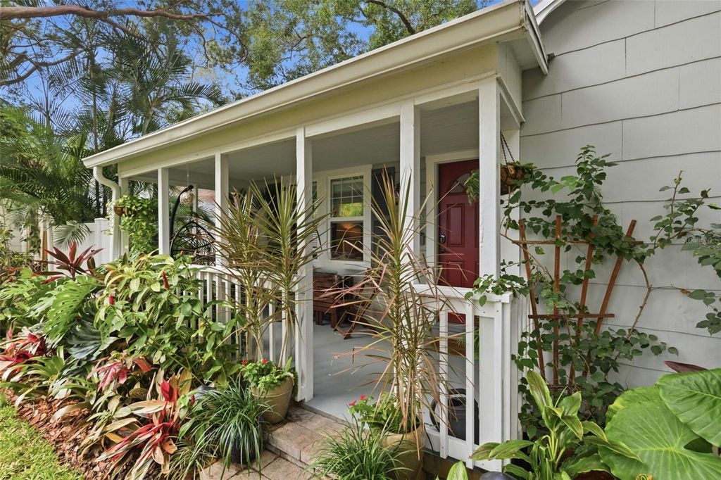 Photo of 3645 Dartmouth Avenue N, St Petersburg, FL 33713 (MLS # TB8446359)