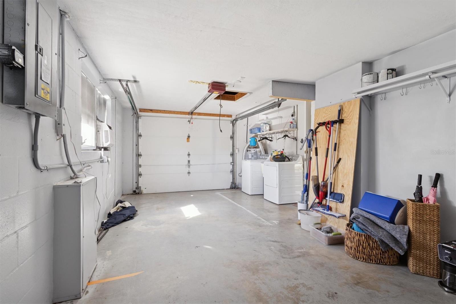 JASMINE LAKES - Residential