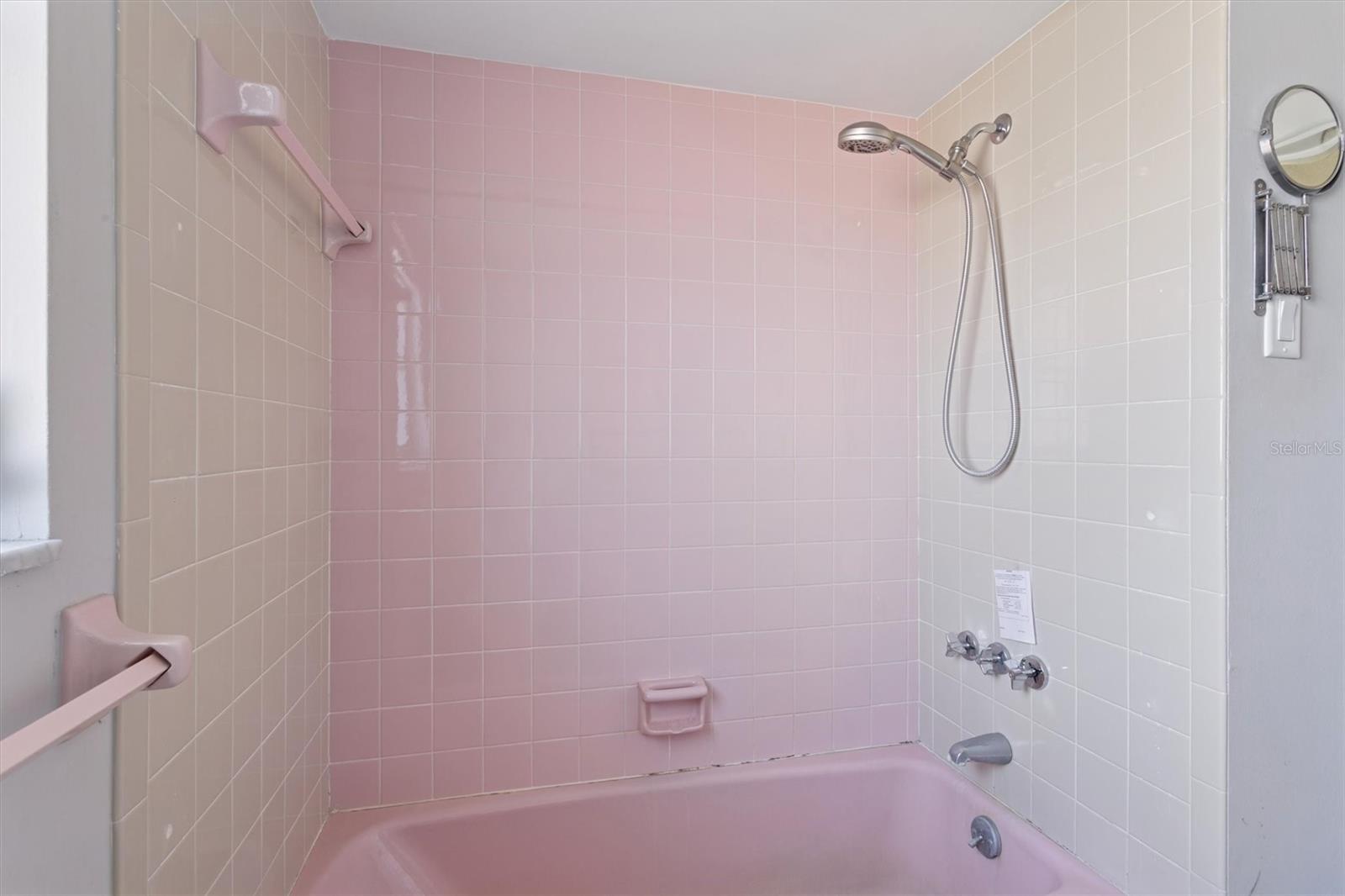 JASMINE LAKES - Residential