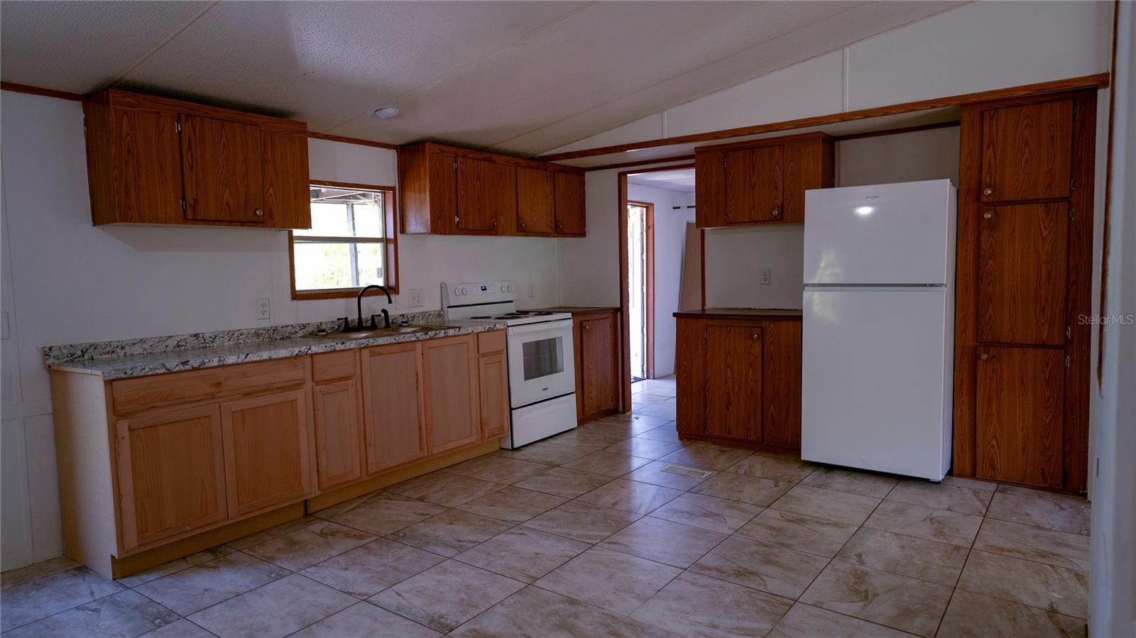 EAST ORLANDO UNREC - Residential Lease