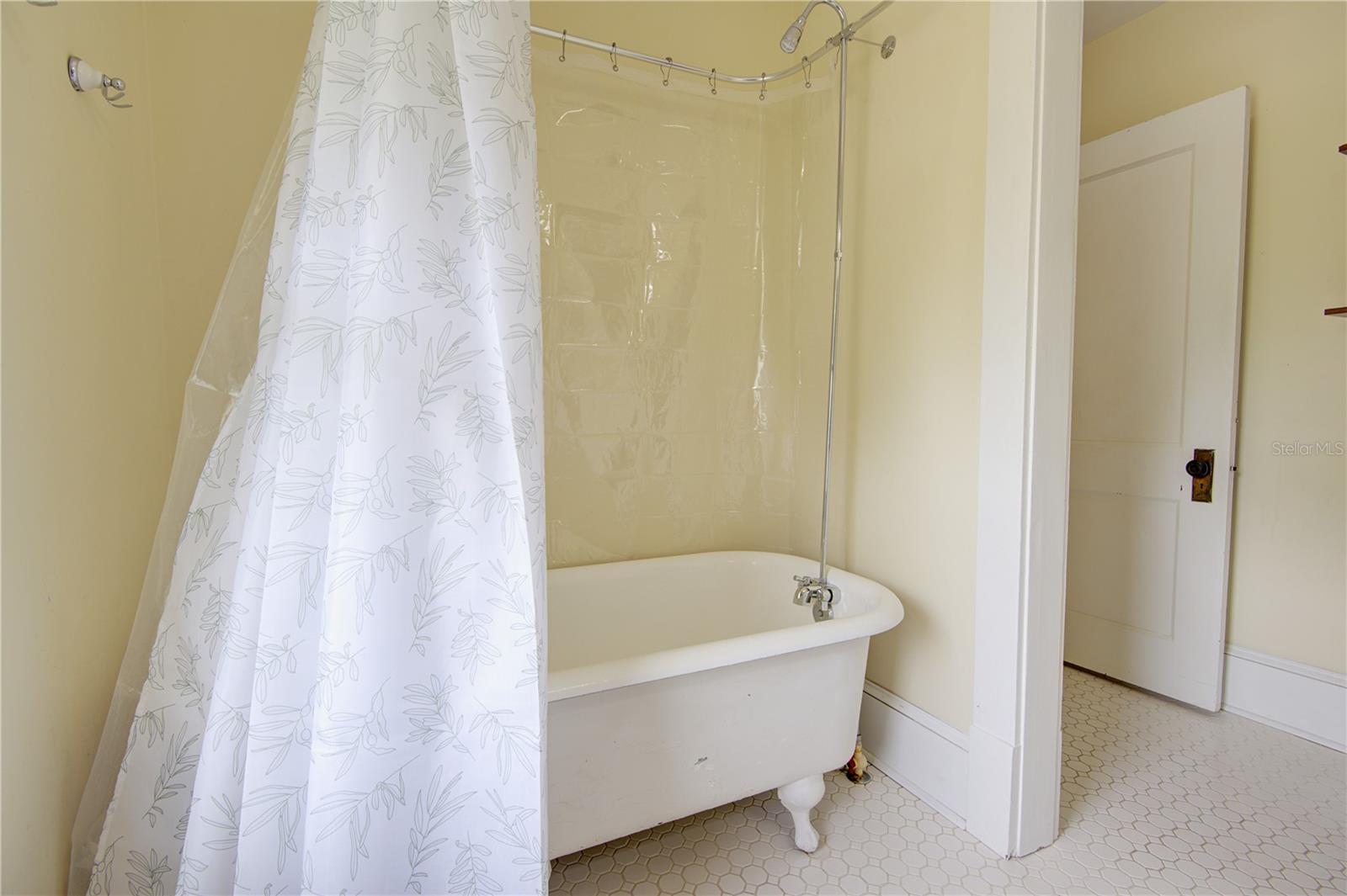 DELAND BLK O - Residential