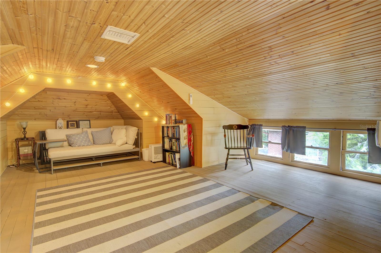 DELAND BLK O - Residential