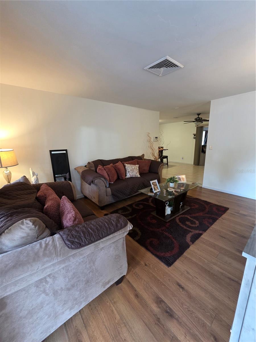 SPRING HILL - Residential