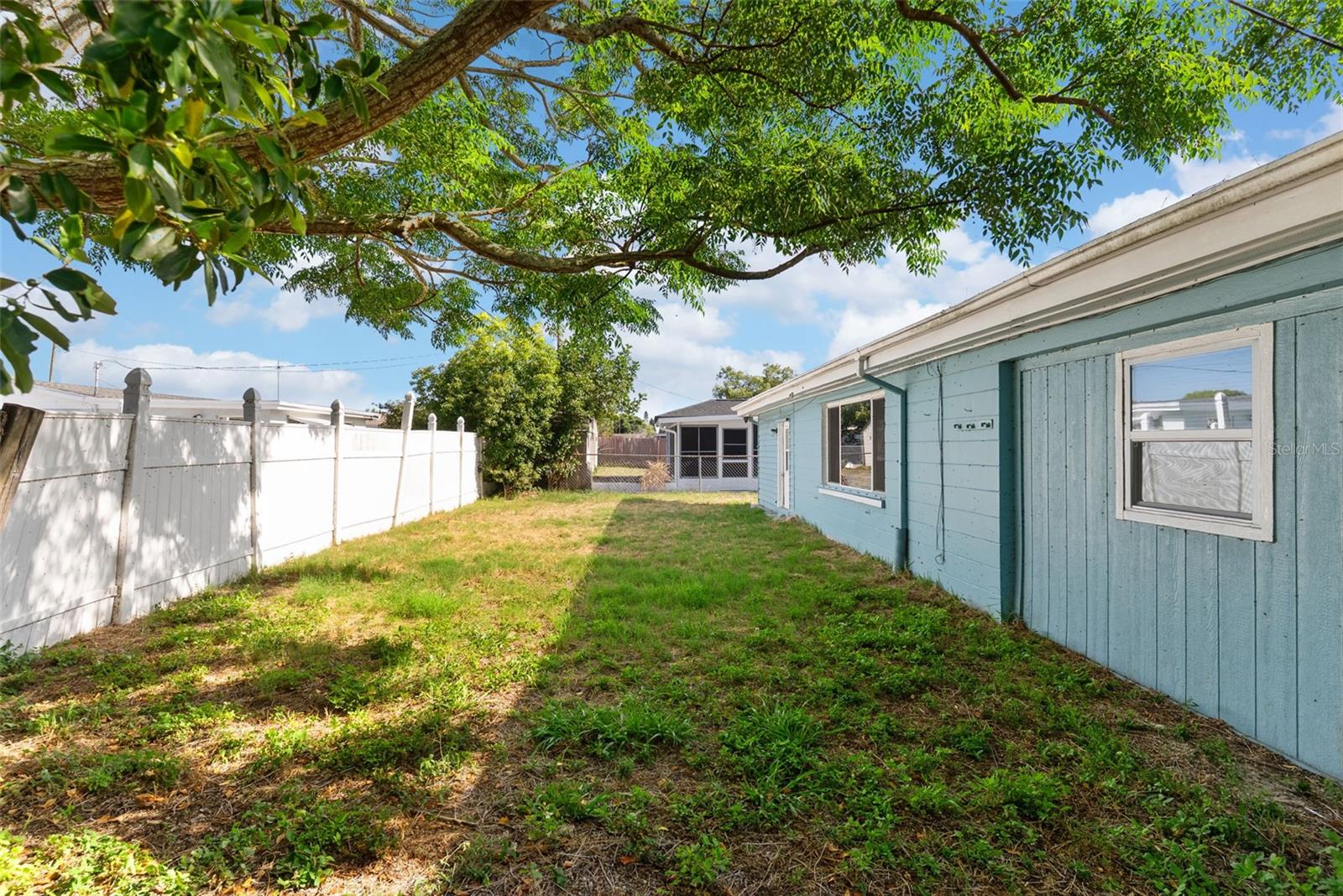 TAHITIAN HOMES - Residential