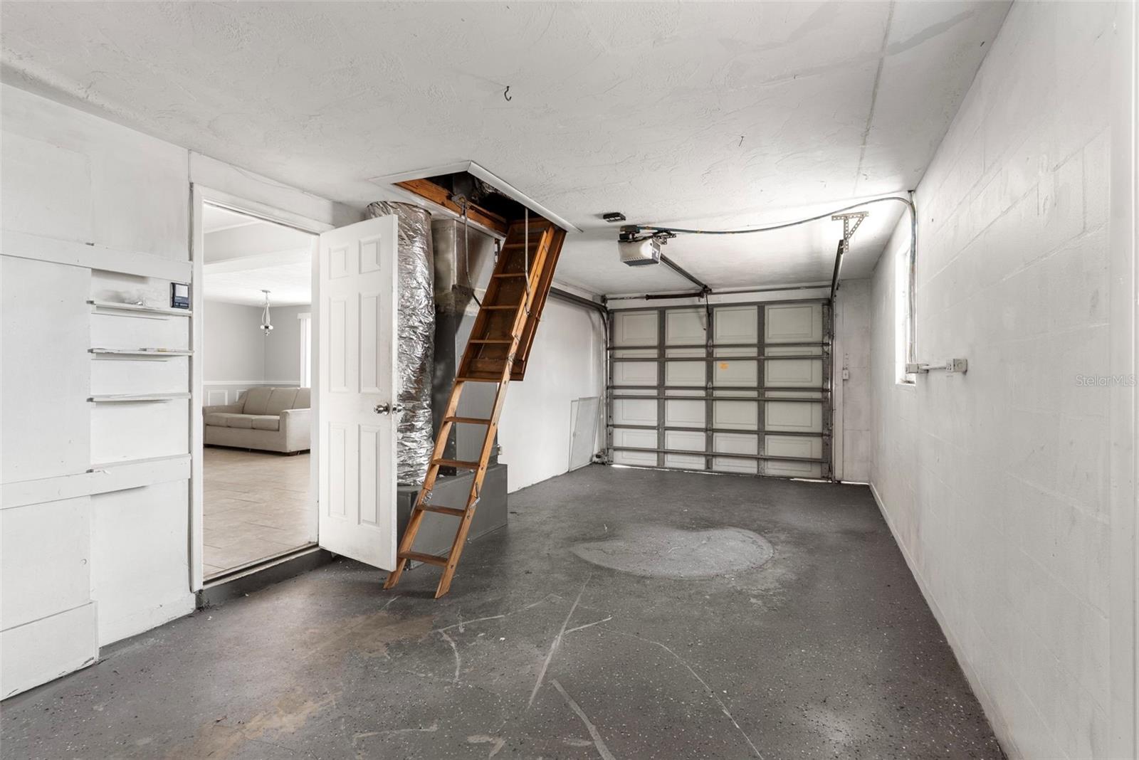 TAHITIAN HOMES - Residential