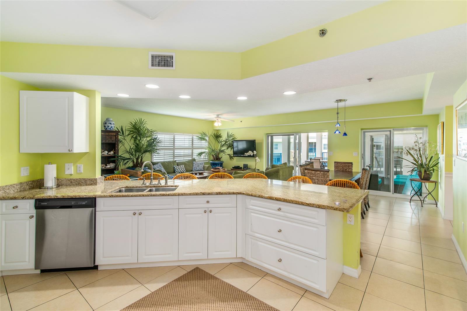 Ocean Walk Nsb Bldg 02 - Residential