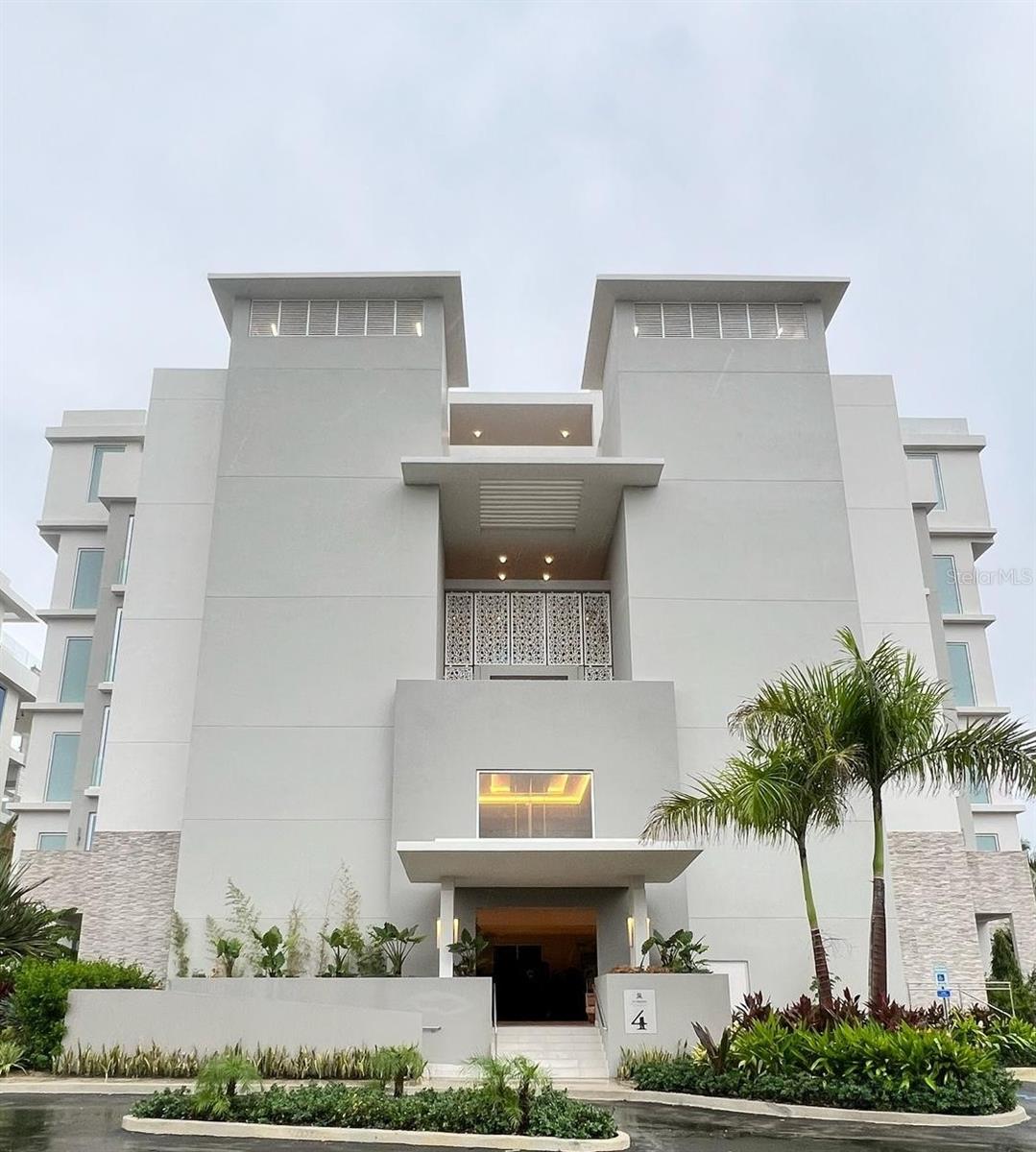 Ocean Drive PH FOUR SEASONS PRIVATE RESIDENCES 4501