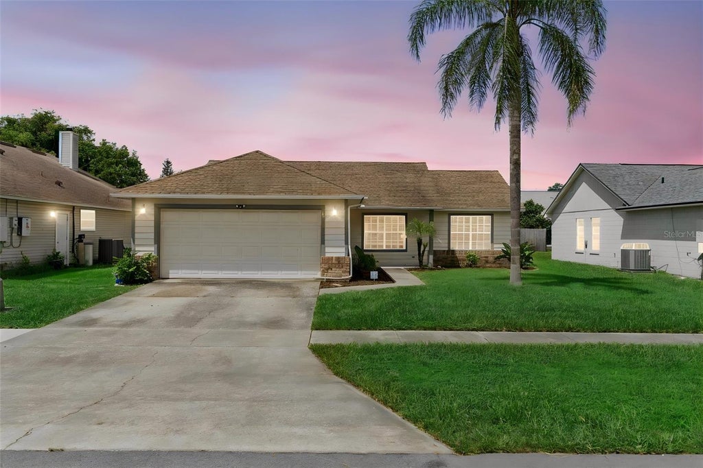 Photo of 204 S Bristol Circle, Sanford, FL 32773 (MLS # O6438098)
