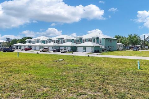 4520 S BISCAYNE DRIVE NORTH PORT FL 34287