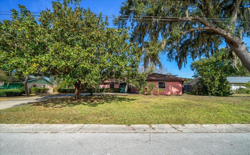 Photo of 2147 NE 7th Street, Ocala, FL 34470 (MLS # OM717398)
