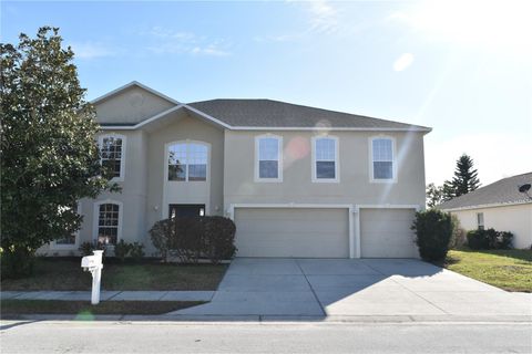 A home in WINTER HAVEN