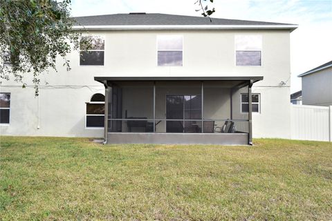 A home in WINTER HAVEN