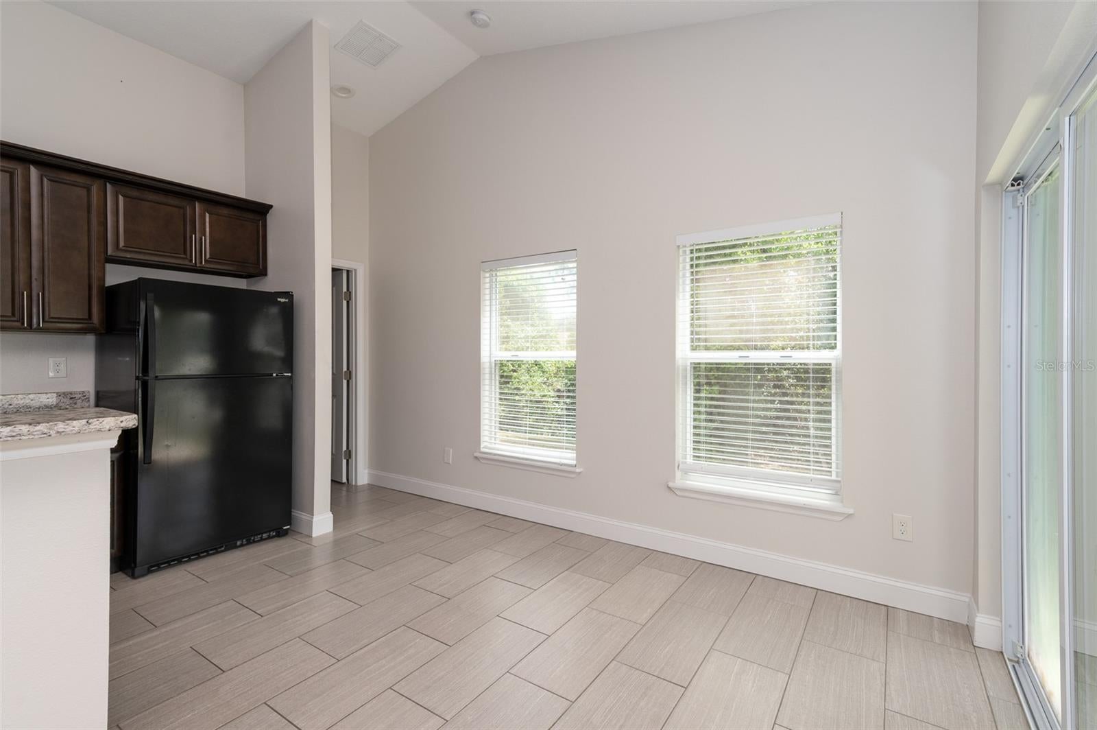1206 BEECHDALE COURT