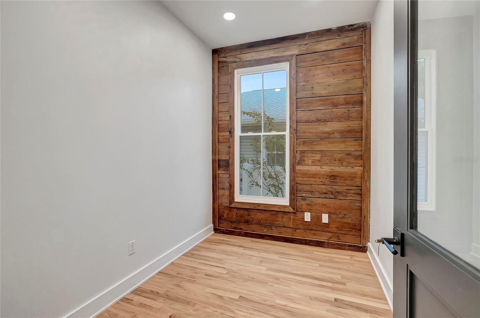 OSCAWANA - Commercial Sale