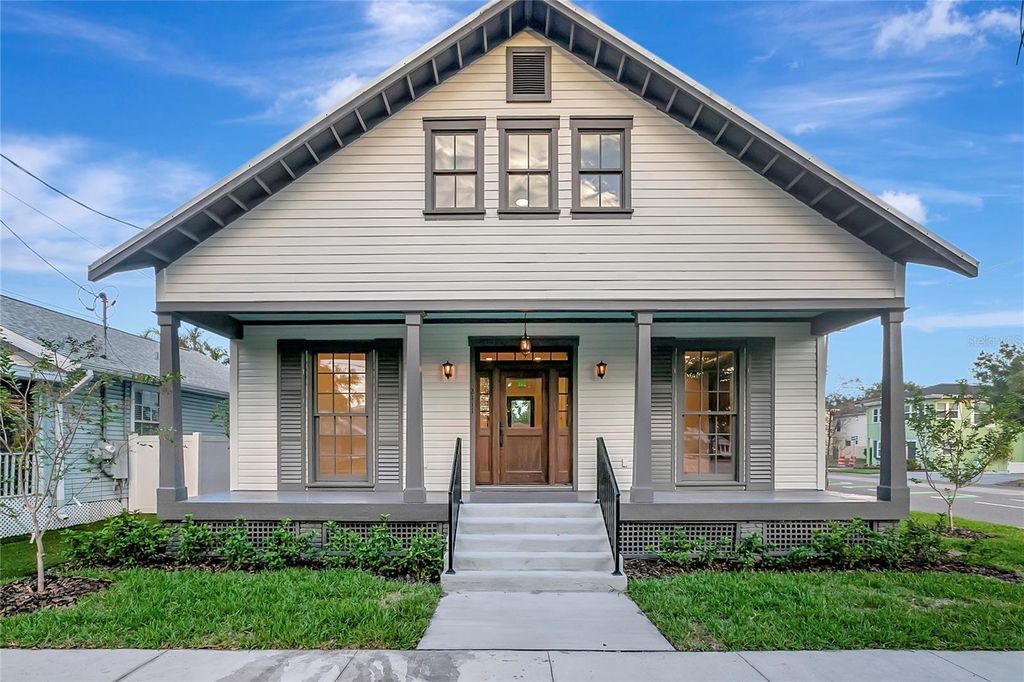 Photo of 2111 W Cleveland Street, Tampa, FL 33606 (MLS # TB8440688)
