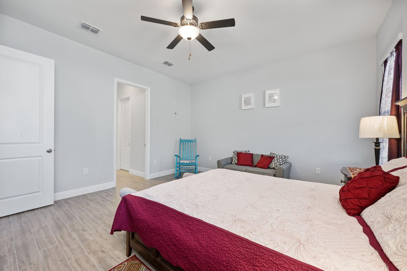 LAKESIDE AT HAMLIN - Residential