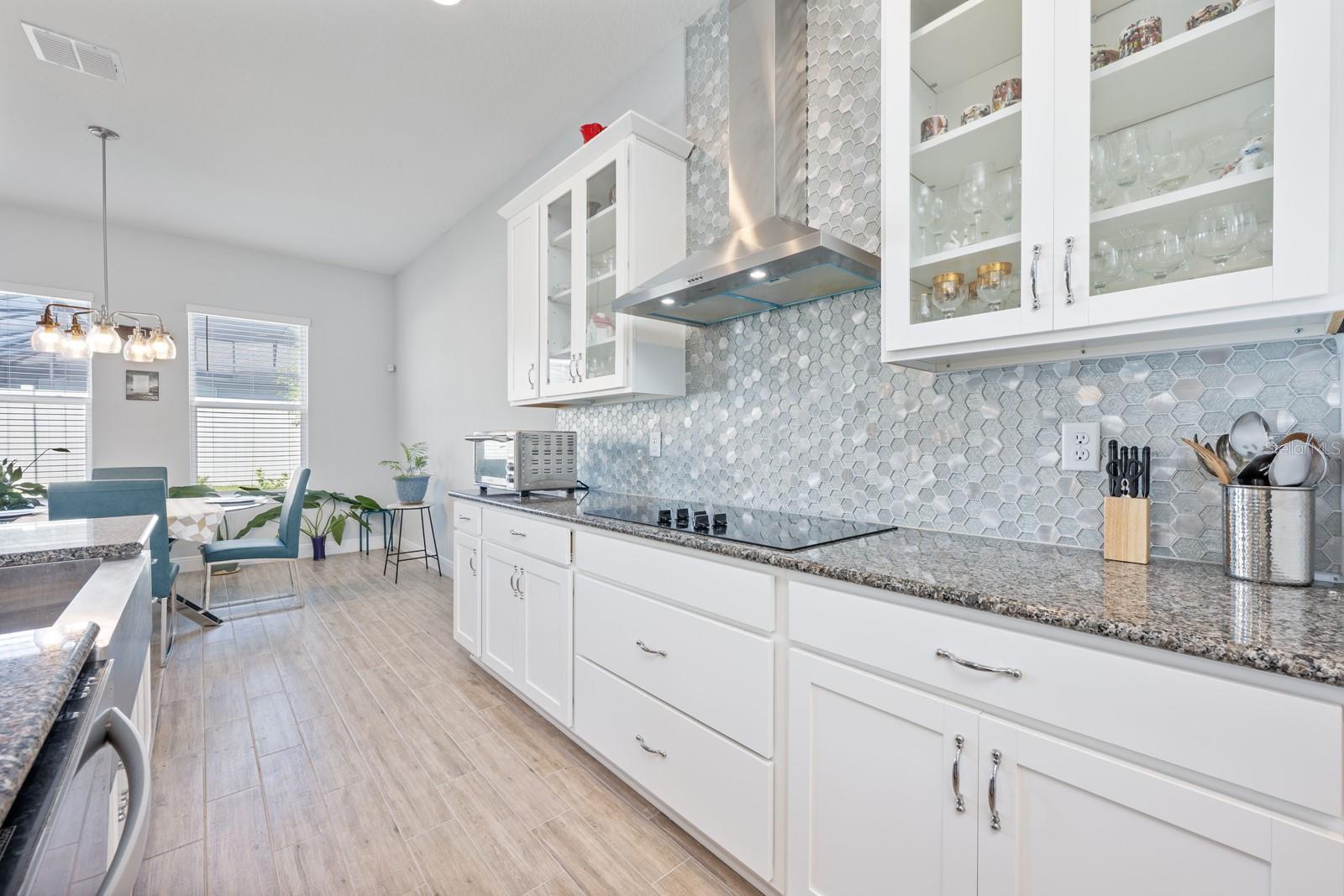 LAKESIDE AT HAMLIN - Residential