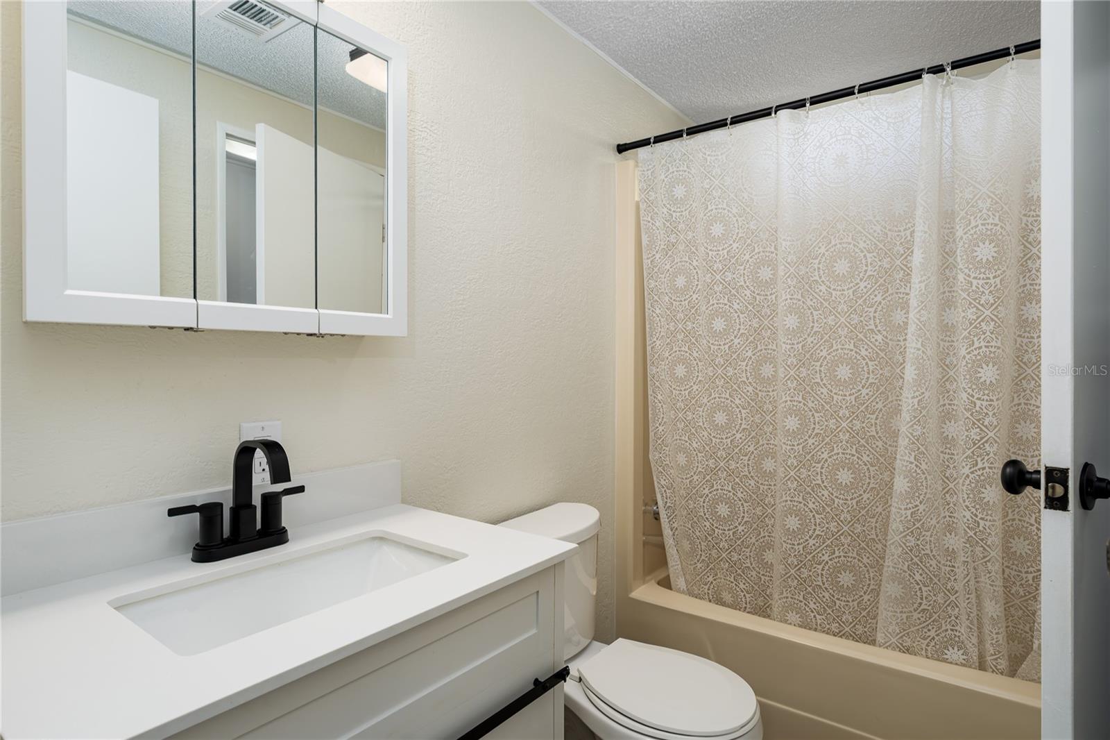 RIDGEWOOD MEADOWS PH II & III - Residential