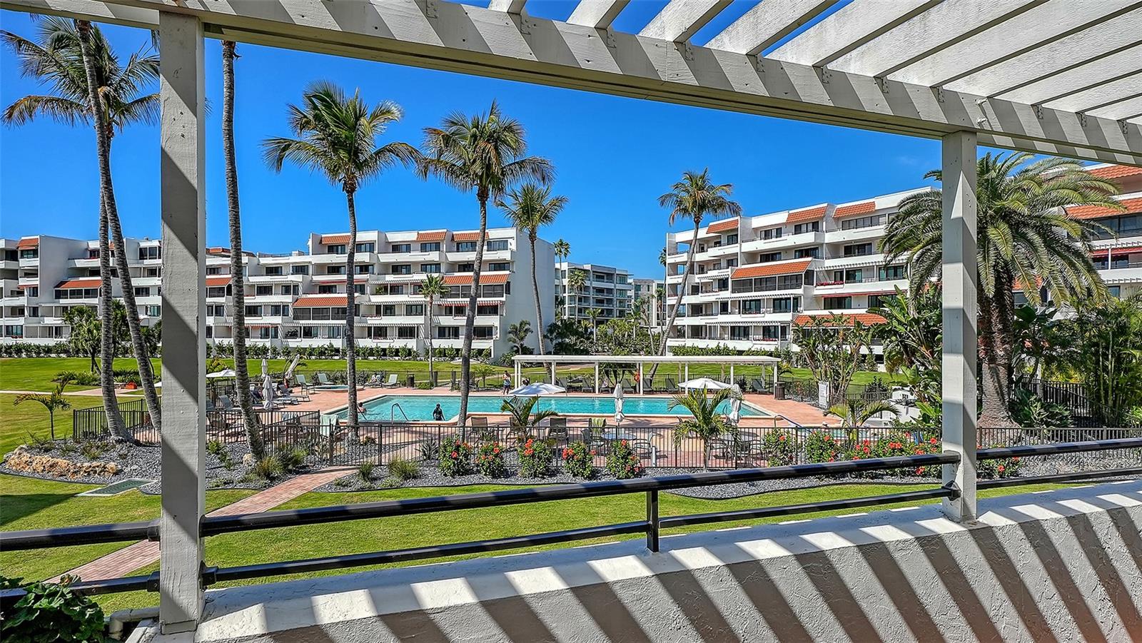 PLAYERS CLUB III - Residential