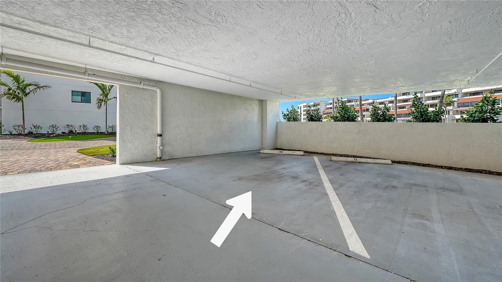 PLAYERS CLUB III - Residential