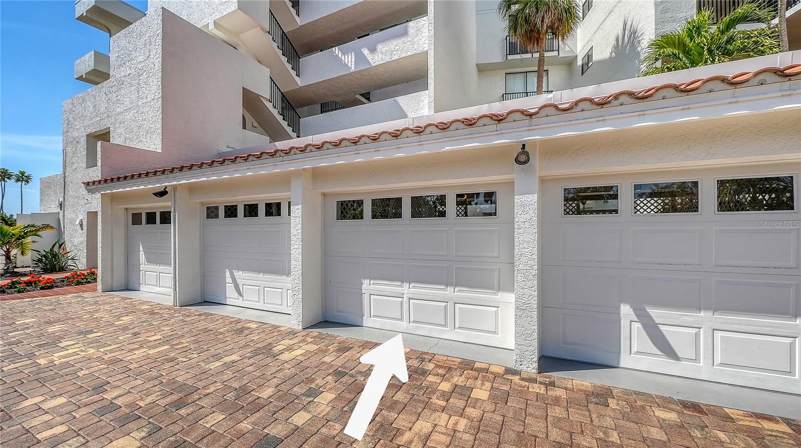 PLAYERS CLUB III - Residential