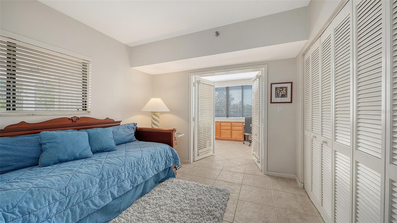 PLAYERS CLUB III - Residential