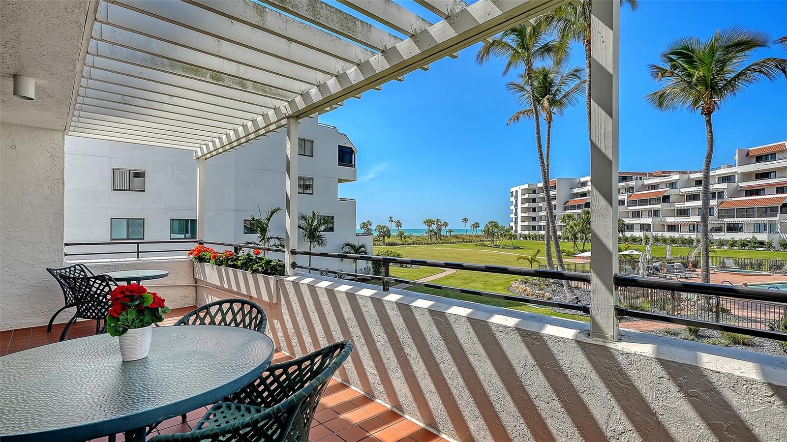 PLAYERS CLUB III - Residential