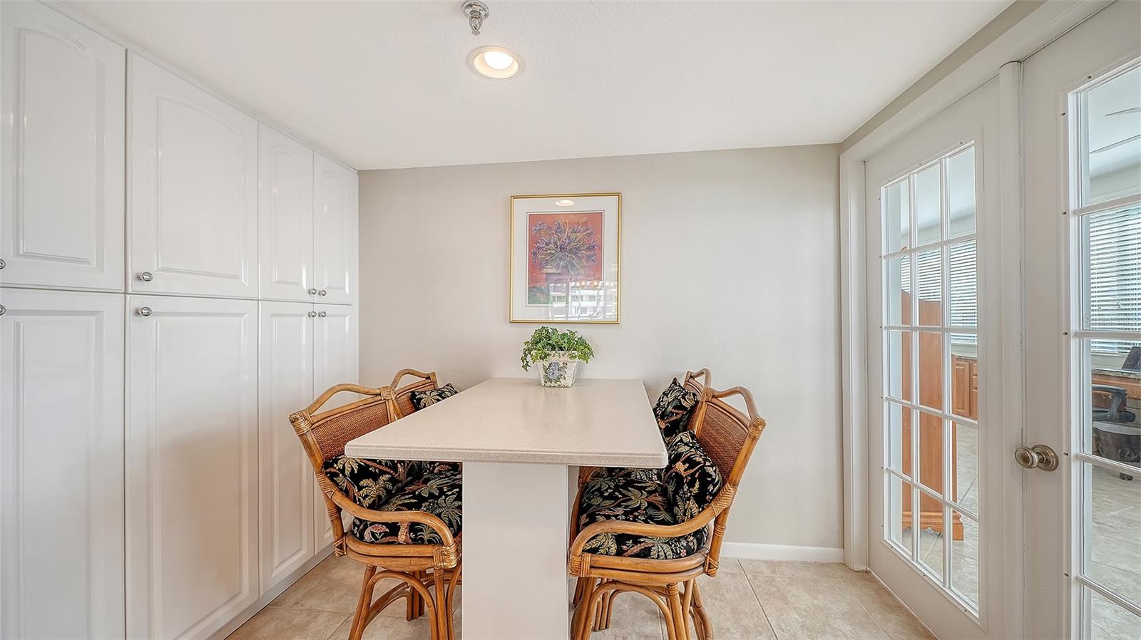 PLAYERS CLUB III - Residential