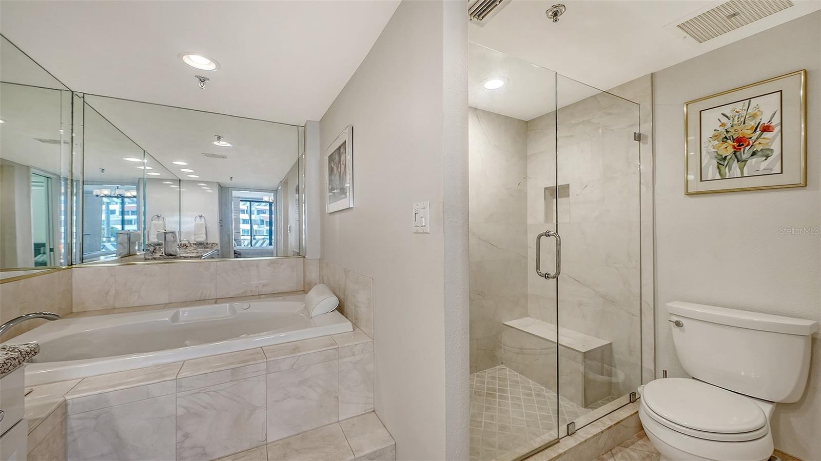 PLAYERS CLUB III - Residential