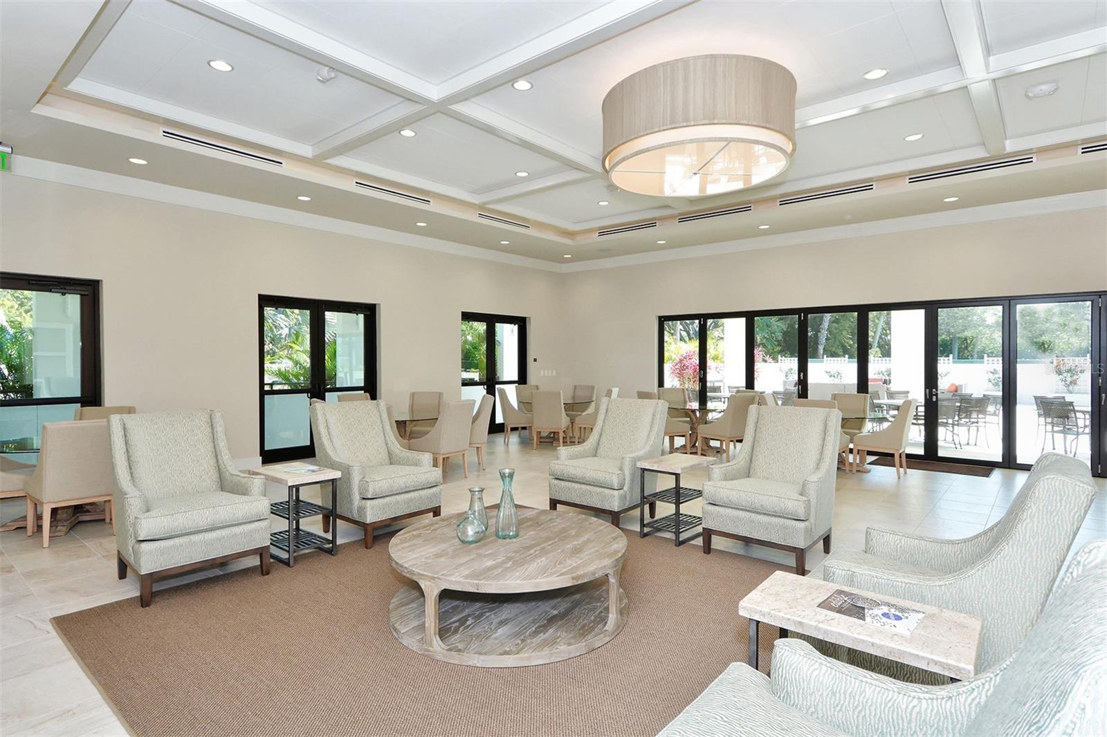 PLAYERS CLUB III - Residential