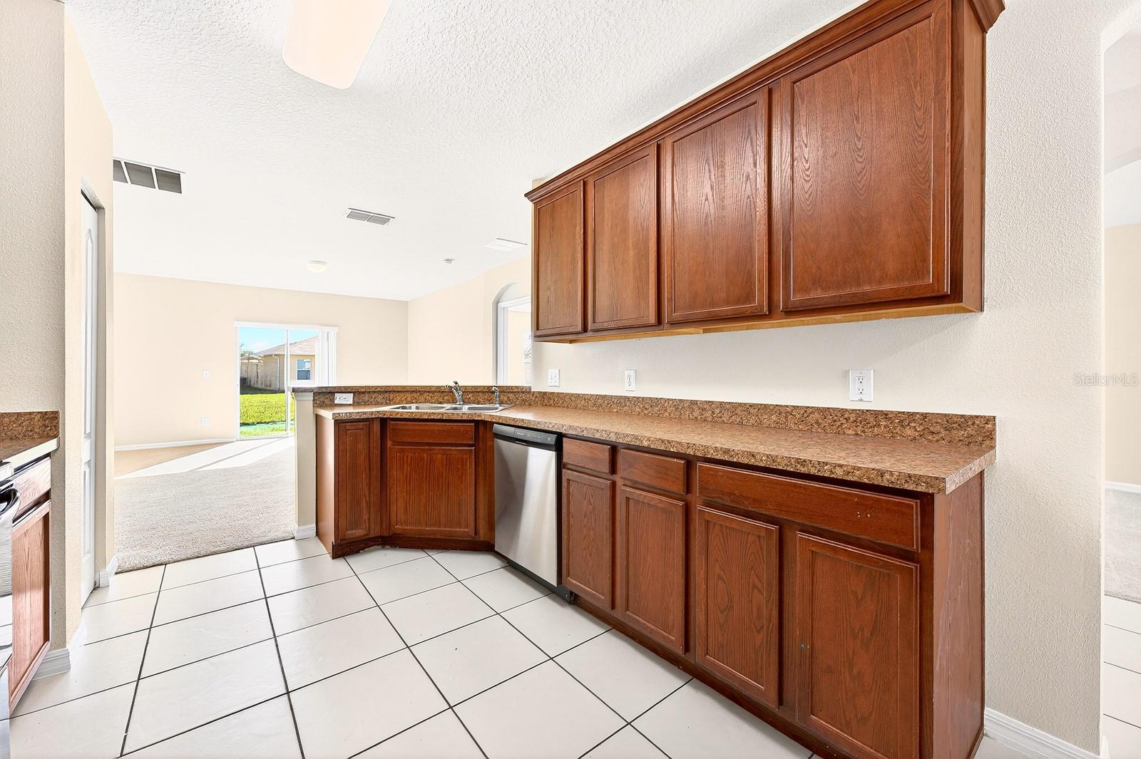 3210 QUEEN ALEXANDRIA DRIVE