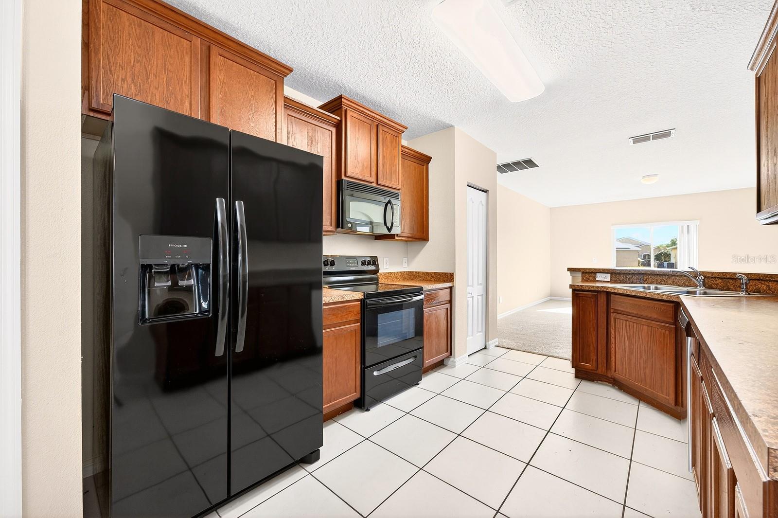 3210 QUEEN ALEXANDRIA DRIVE